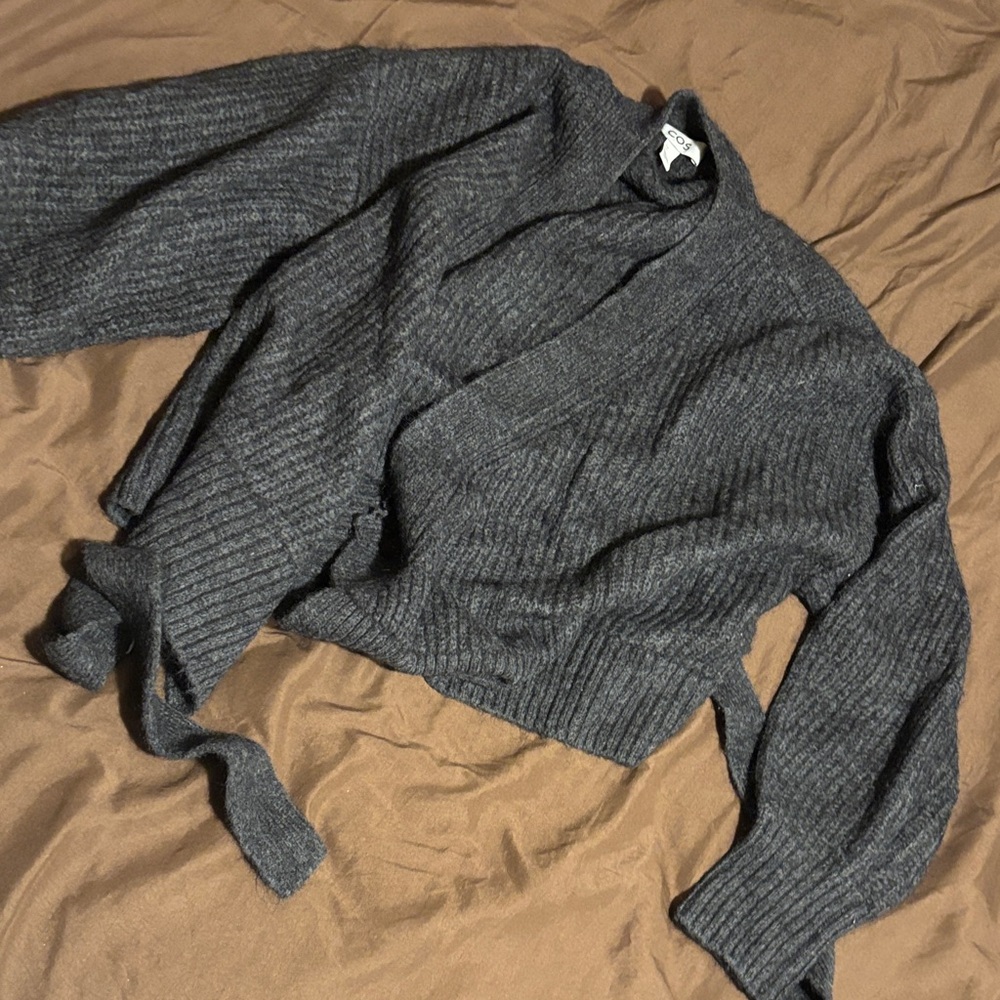 Women’s Gray Sweater